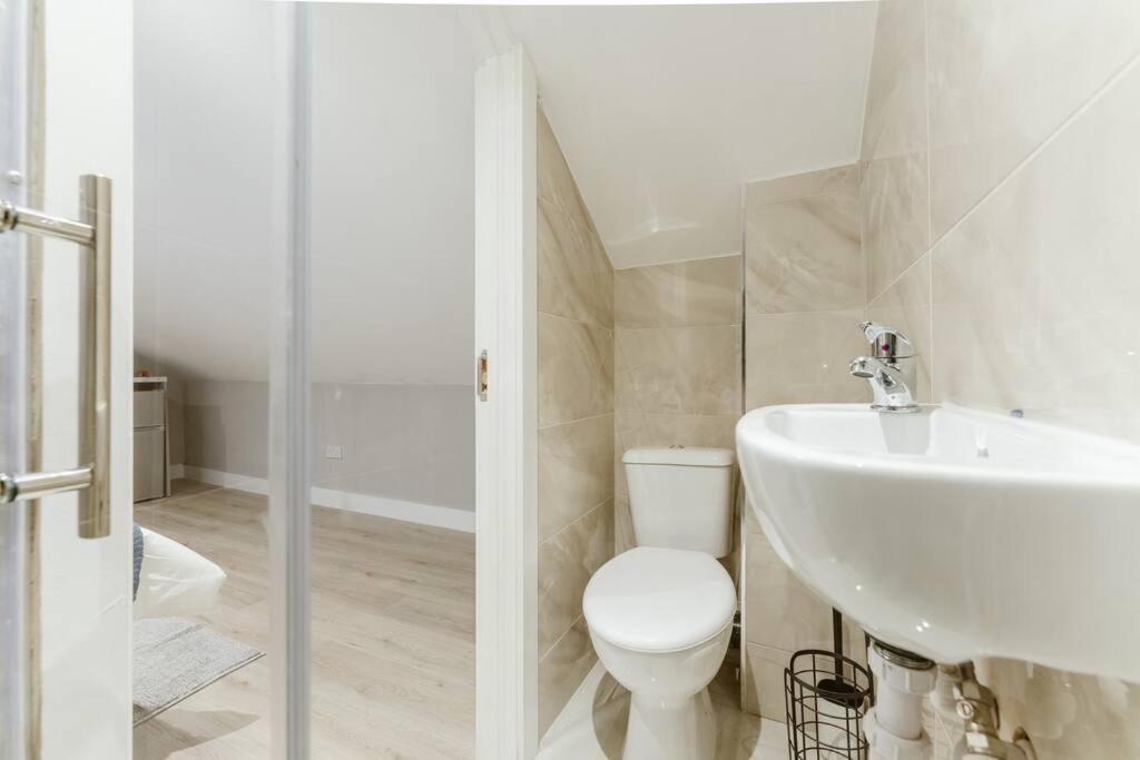 Charming Central London Kitchenette - Your Ideal Stay In The Heart Of The City Exterior foto